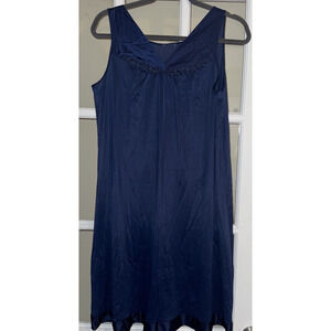 Vintage Vanity Fair Dark Navy Blue Flutter Sleeve Nylon Nightgown Size Medium